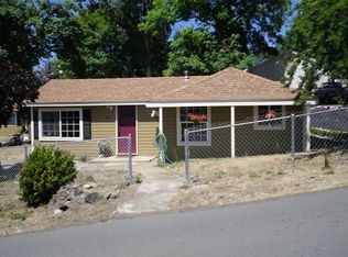 100 NE Jorgen St, Winston, OR 97496