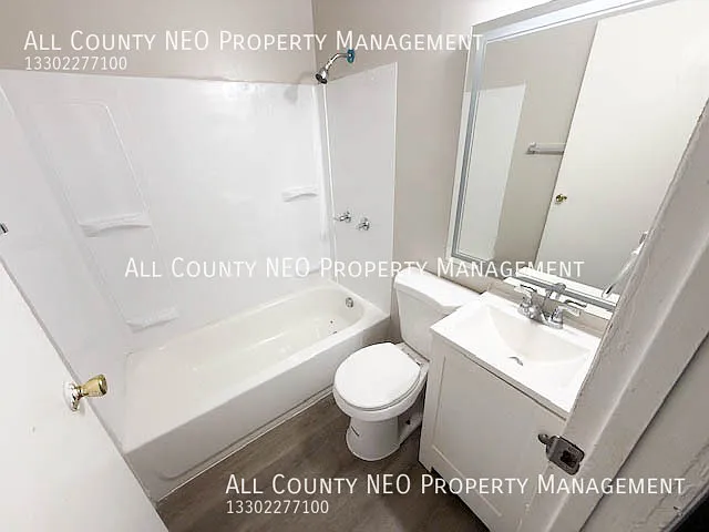 2048 W 100th St #1 — Photo 15