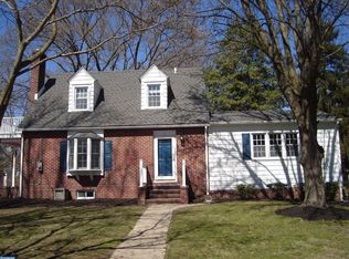 586 Homeland Rd, Carneys Pt, NJ 08069