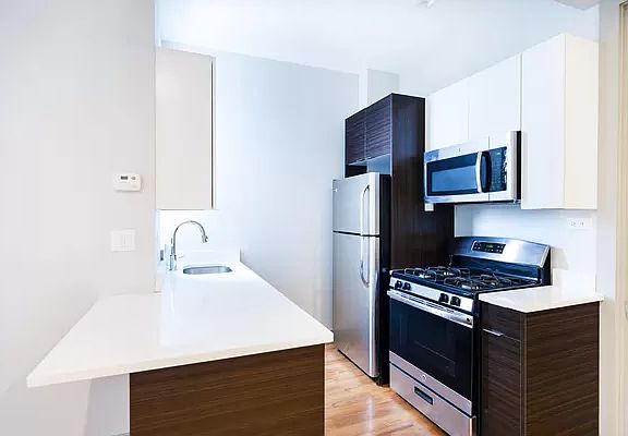 2nd image of 179 Woodward Ave #1E