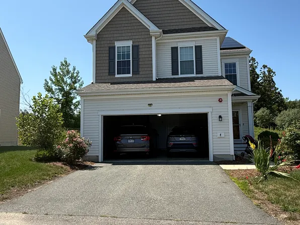 4 Aspen Way, Hopkinton, MA 01748