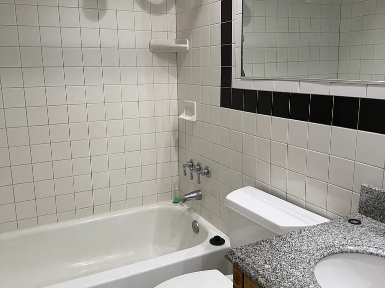 1323 Worcester Rd — Photo 3
