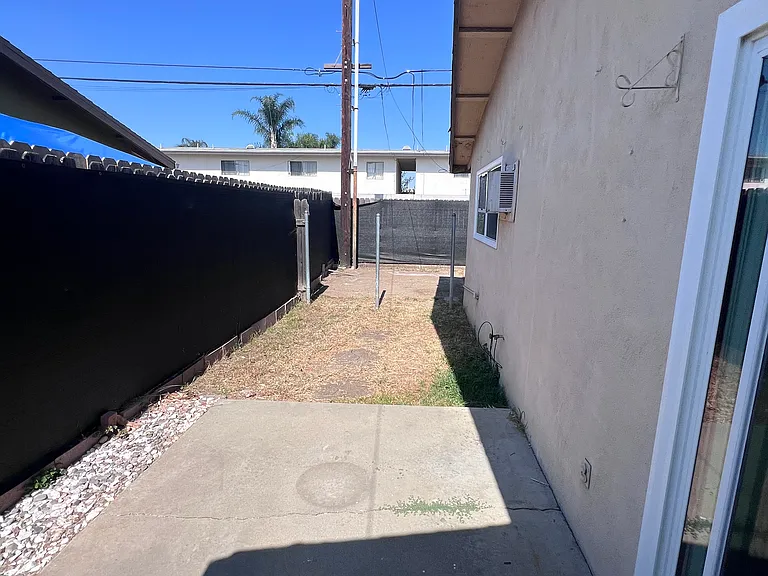 1829 Aileron Ave — Photo 22