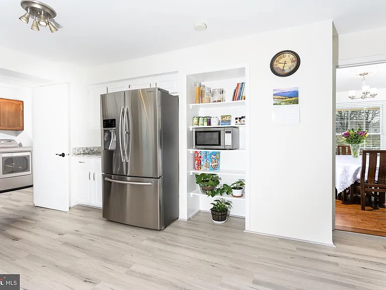 9129 Wandering Trail Dr — Photo 4