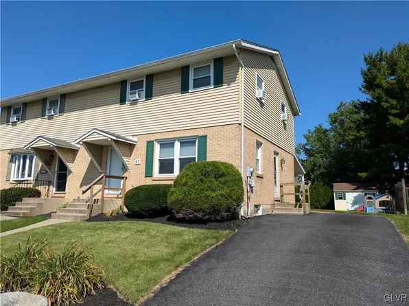 97 Meadow Ln, Northampton, PA 18067
