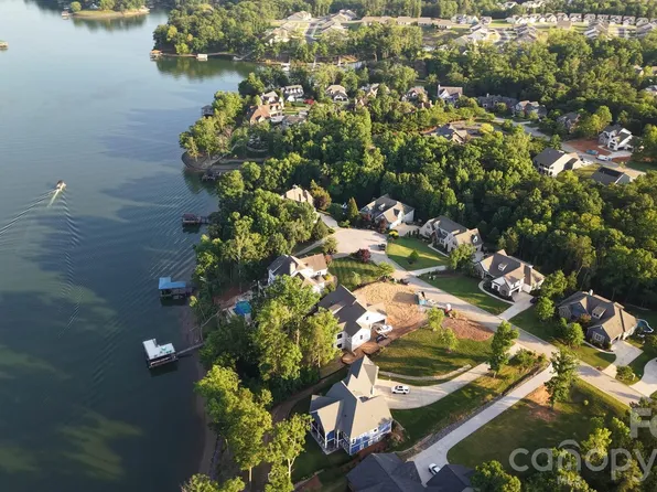 3716 Rivergrass Ln, York, SC 29745