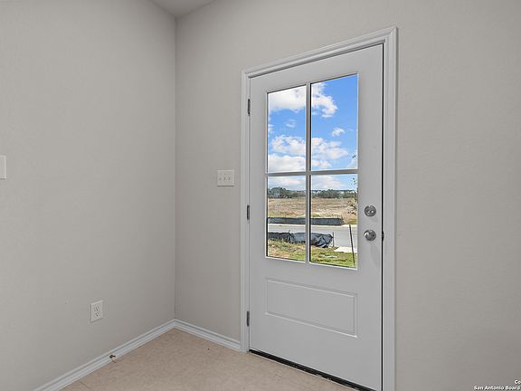 5th image of 2518 Dry Moss Way