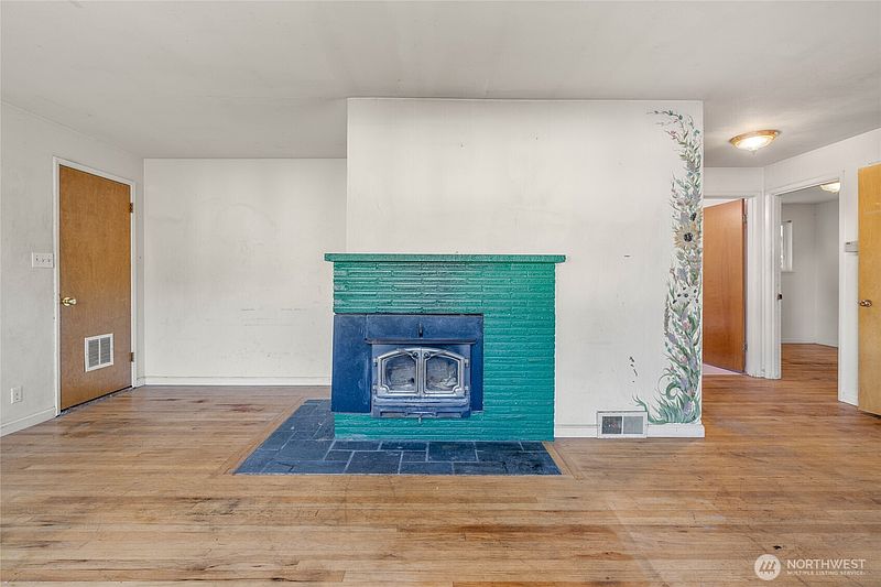 4th image of 1211 N 173rd Street