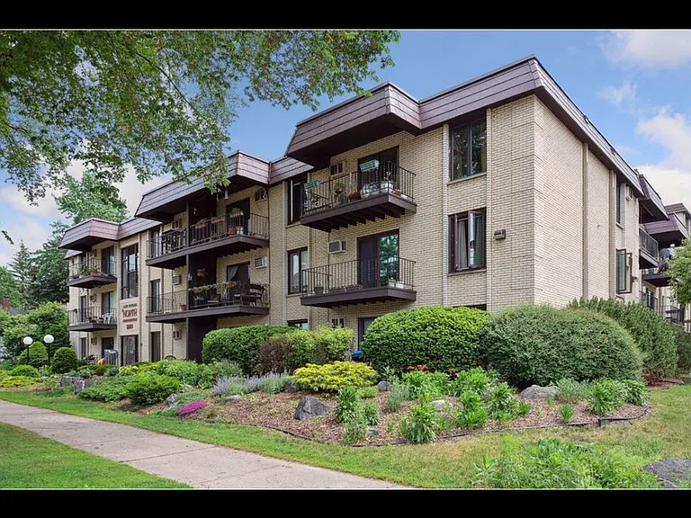 2809 E Minnehaha Pkwy #107 — Photo 14