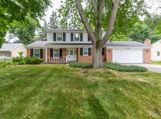 2137 Butternut Dr, Okemos, MI 48864