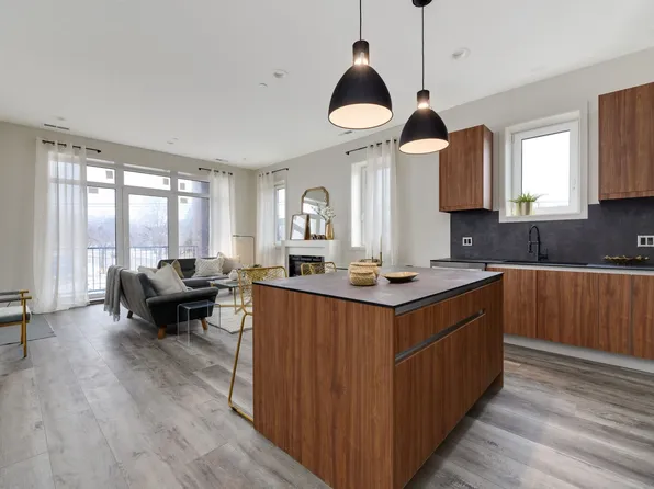 Roselle Station Apartments