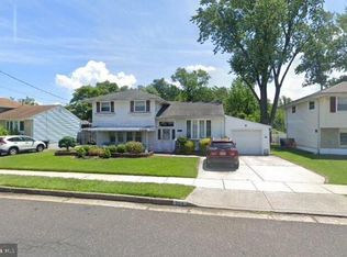 308 Smith Ln, Runnemede, NJ 08078