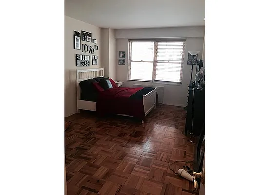 Rented by Warburg | media 14