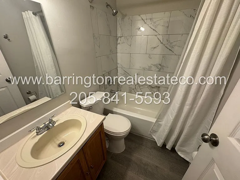 2525 23rd St W — Photo 5