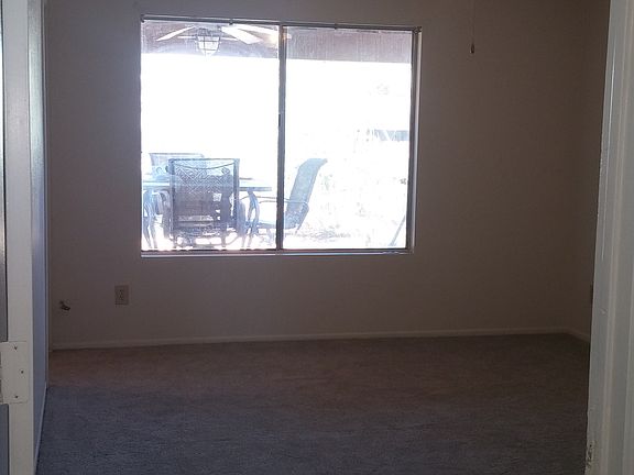 4th image of 7214 W Hollyhock St