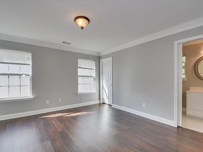2909 Aylesbury Dr — Photo 30