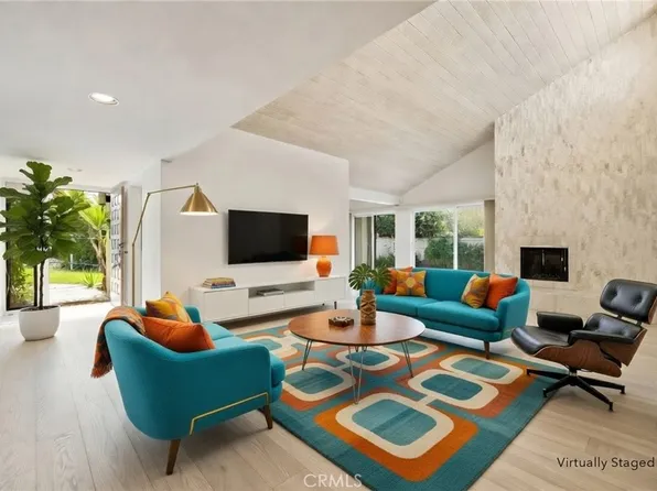 255 E Avenida Granada Unit 211, Palm Springs, CA 92264