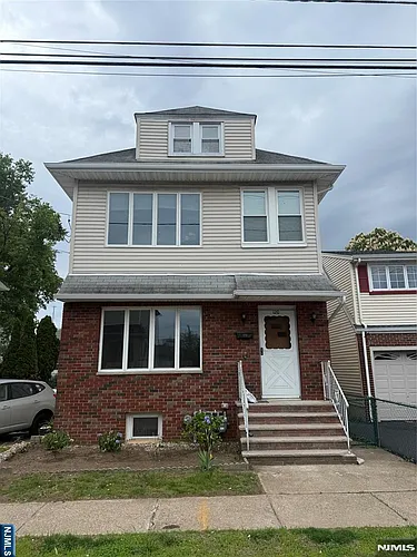 120 Market St Photo 1