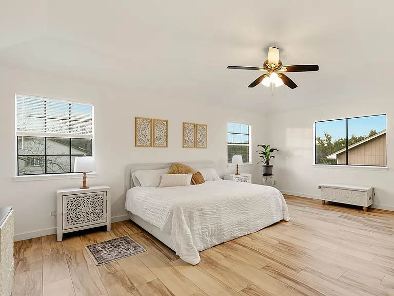 12901 Silver Creek Dr — Photo 36