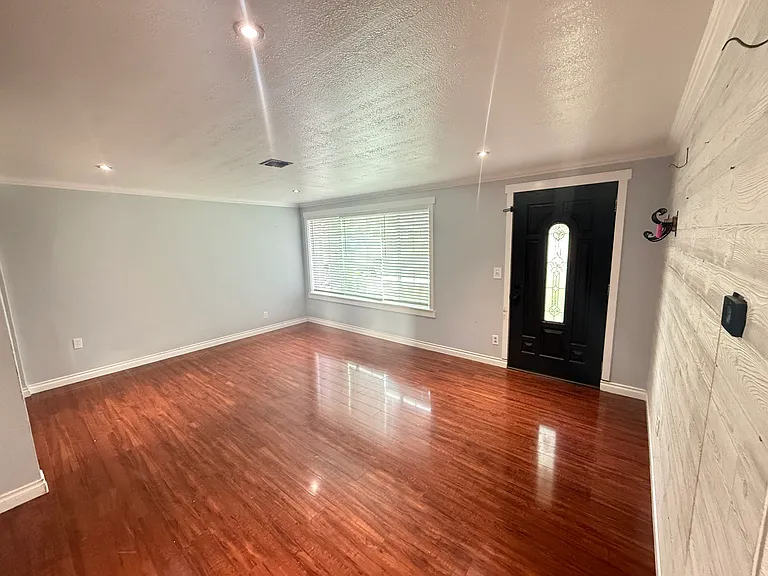 620 S Hartford St — Photo 14