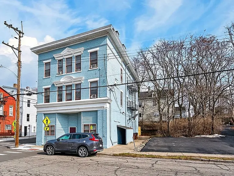 1801 Lincoln Ave #1 — Photo 3