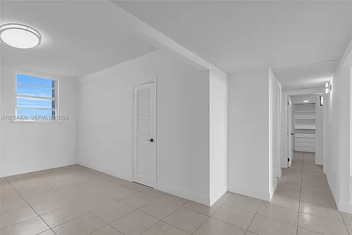 90 Edgewater Dr Photo 1