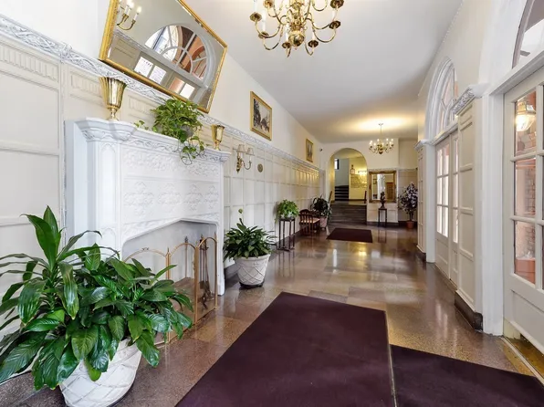 8511 Lefferts Blvd, Queens, NY 11415