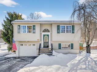 31 Newbury Street, Monroe, NY 10950