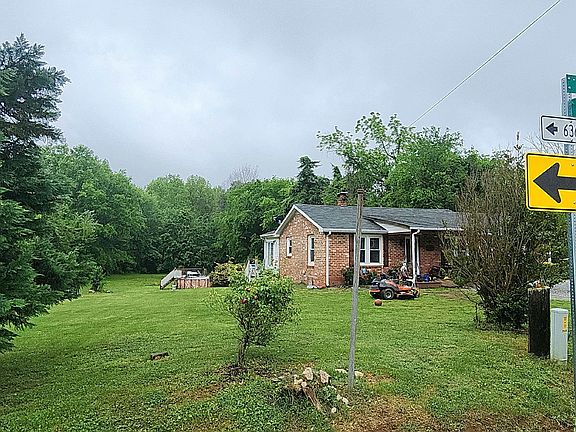 3rd image of 12701 Lodore Rd