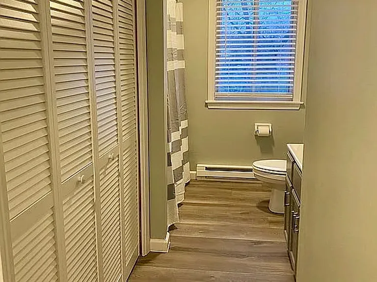 20 Lawrence Ave #38C — Photo 7