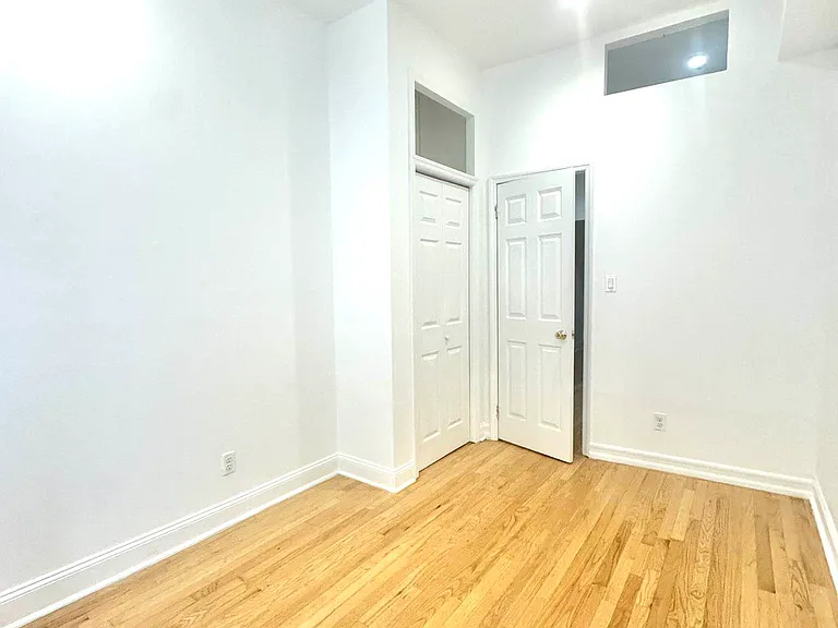 509 E 81st St #GFE — Photo 3
