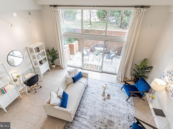 4th image of 3101 New Mexico Ave NW APT 226