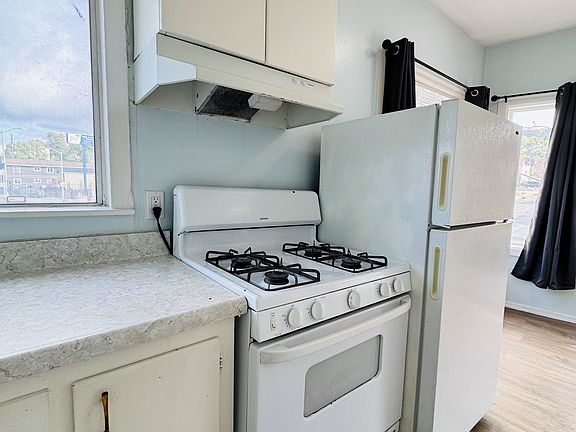 3rd image of 2764 73rd Ave