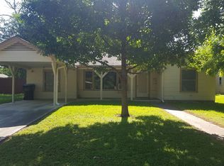 219 Prospect St, Seguin, TX 78155