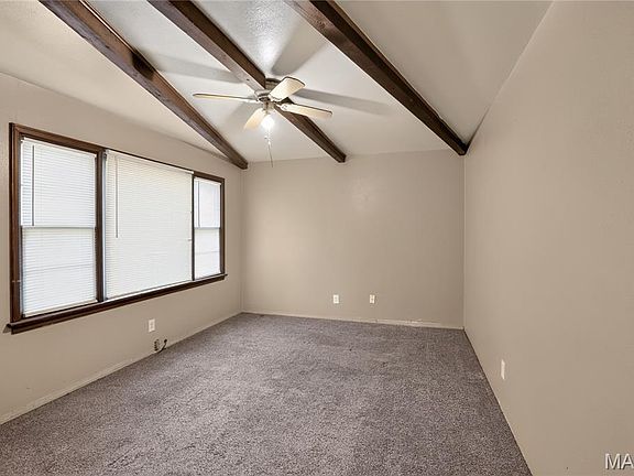 5th image of 1240 Lakeview Ave