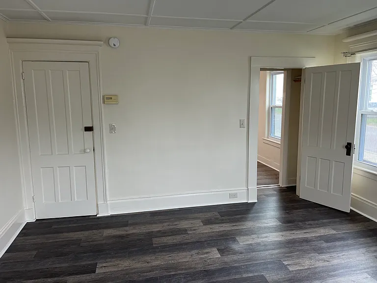 118 Park St #1 — Photo 6