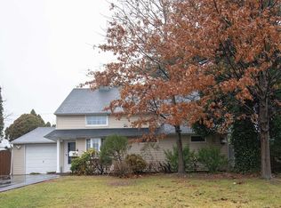 227 W Cypress Ln, Westbury, NY 11590
