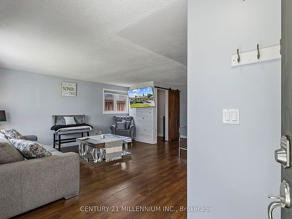 5th image of 796 Grandview Dr
