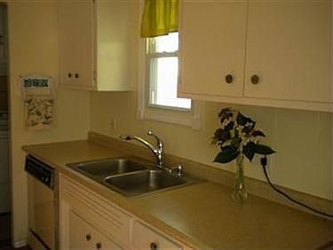 3rd image of 4322 Brockley Ave