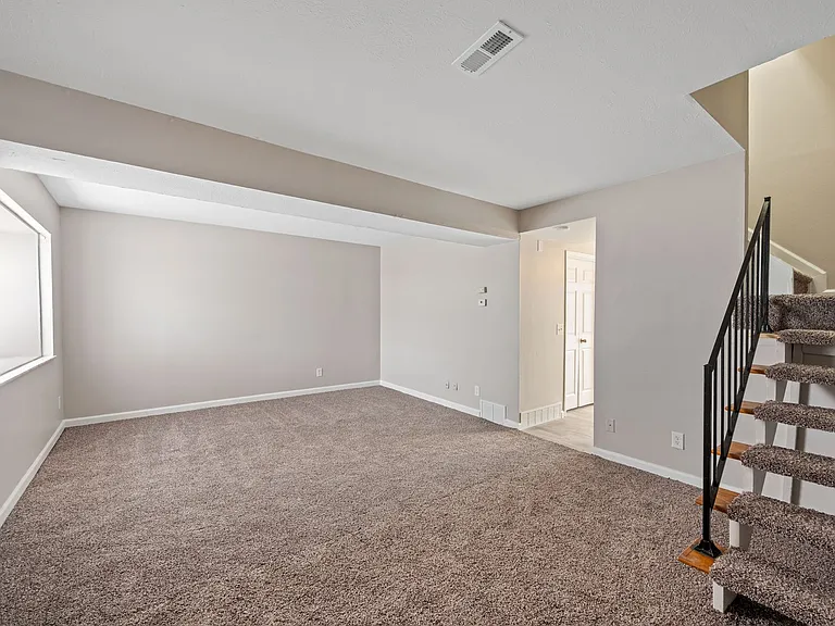 Village Square Townhomes — Photo 26