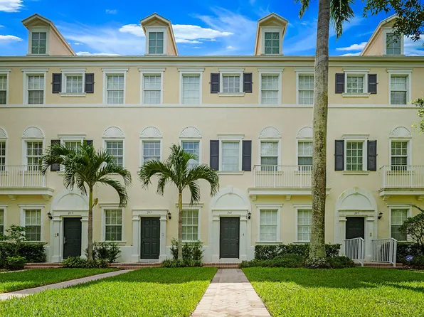 241 E Thatch Palm Circle, Jupiter, FL 33458