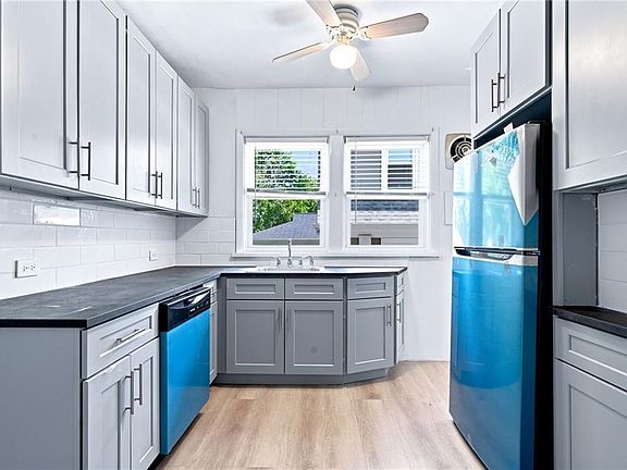 2nd image of 102 Overhill Rd