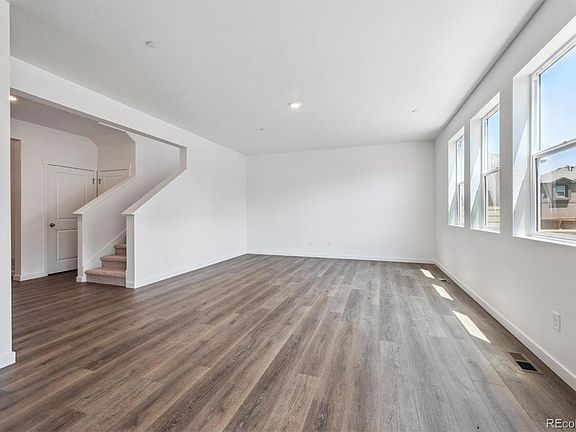 5th image of 1013 Brink Street