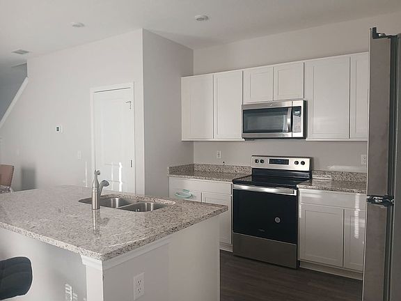4th image of 8137 Cheryl Anne Ln