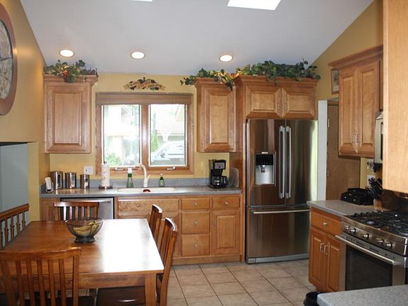 4th image of 449 Knollwood Dr