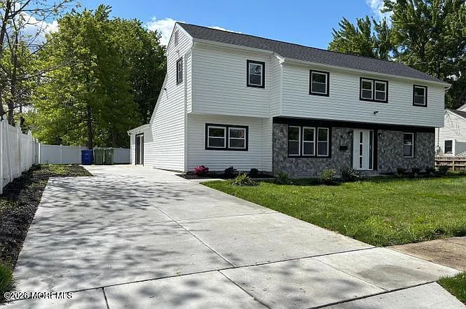 16 Buckingham Rd — Photo 3