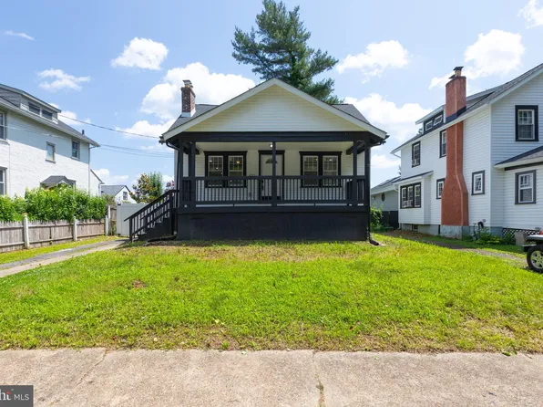 422 Bartlett Ave, Ridley Park, PA 19078