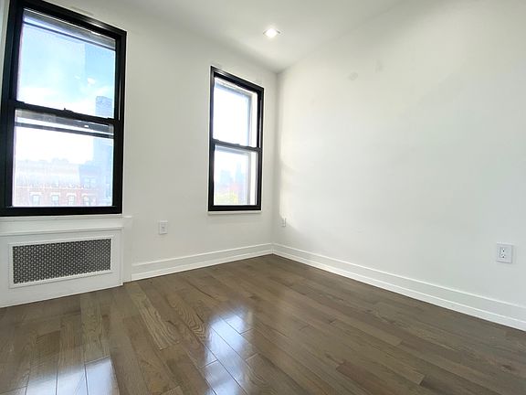 3rd image of 80 Delancey St #3F