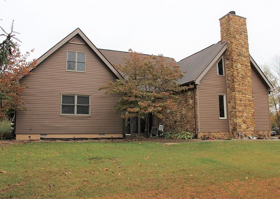 1st image of 2065 Fairway Dr