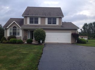 107 Lokomski Rd, Hookstown, PA 15050